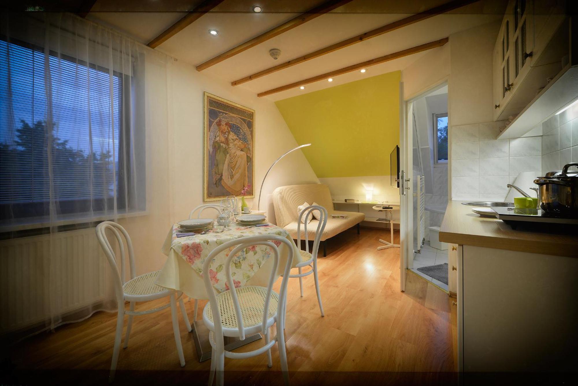 A. V. Pension Praha エクステリア 写真